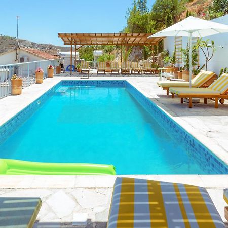 Archondia House - Holiday Apartments With Pool Kalavasos Luaran gambar
